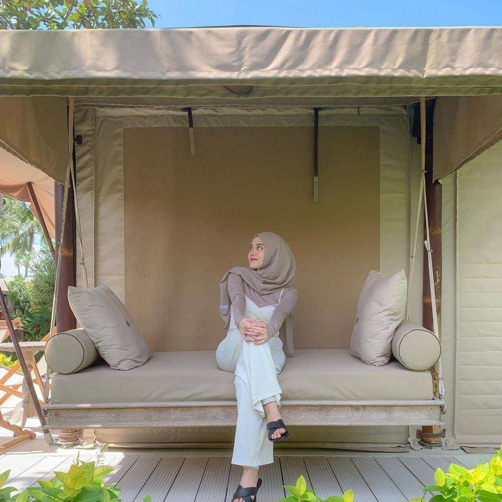 potret liburan Putri Delina dan kedua adiknya (instagram.com/putridelinaa)