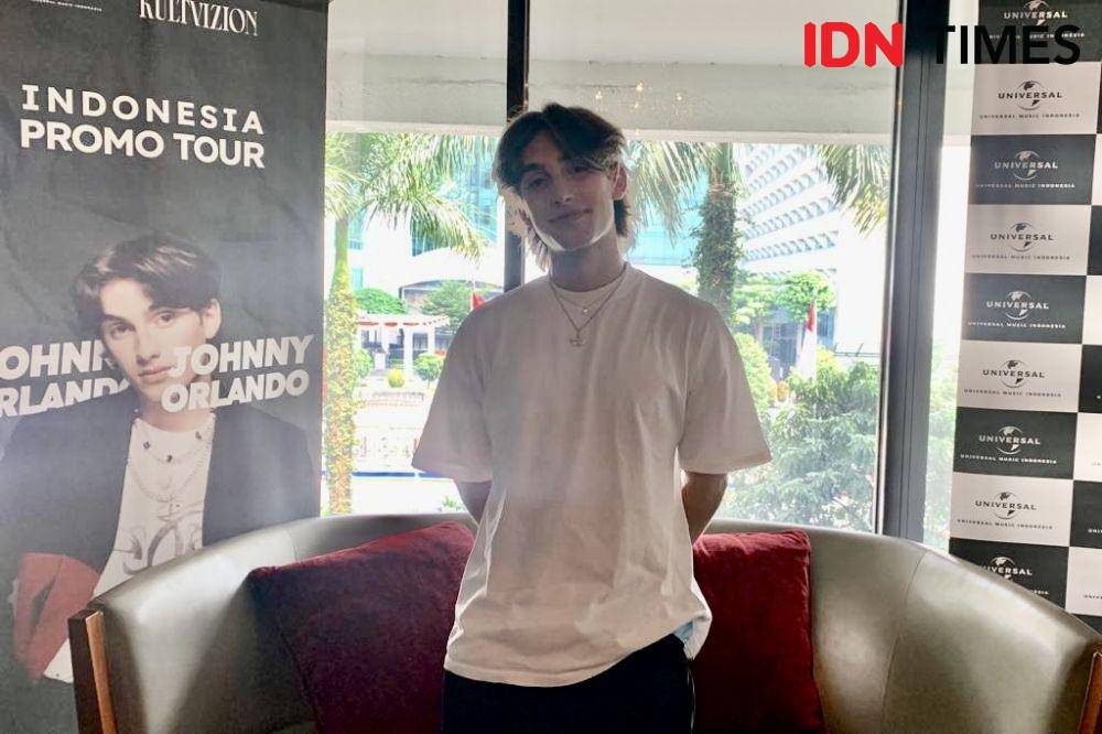 Johnny Orlando di Hotel Mandarin, Jakarta pada Jumat (12/8/2022) (IDN Times/Rafifa Shabira)