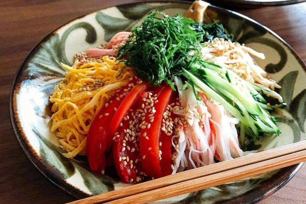 5 Mi Dingin Populer di Dunia, Pelipur Lidah saat Cuaca Panas