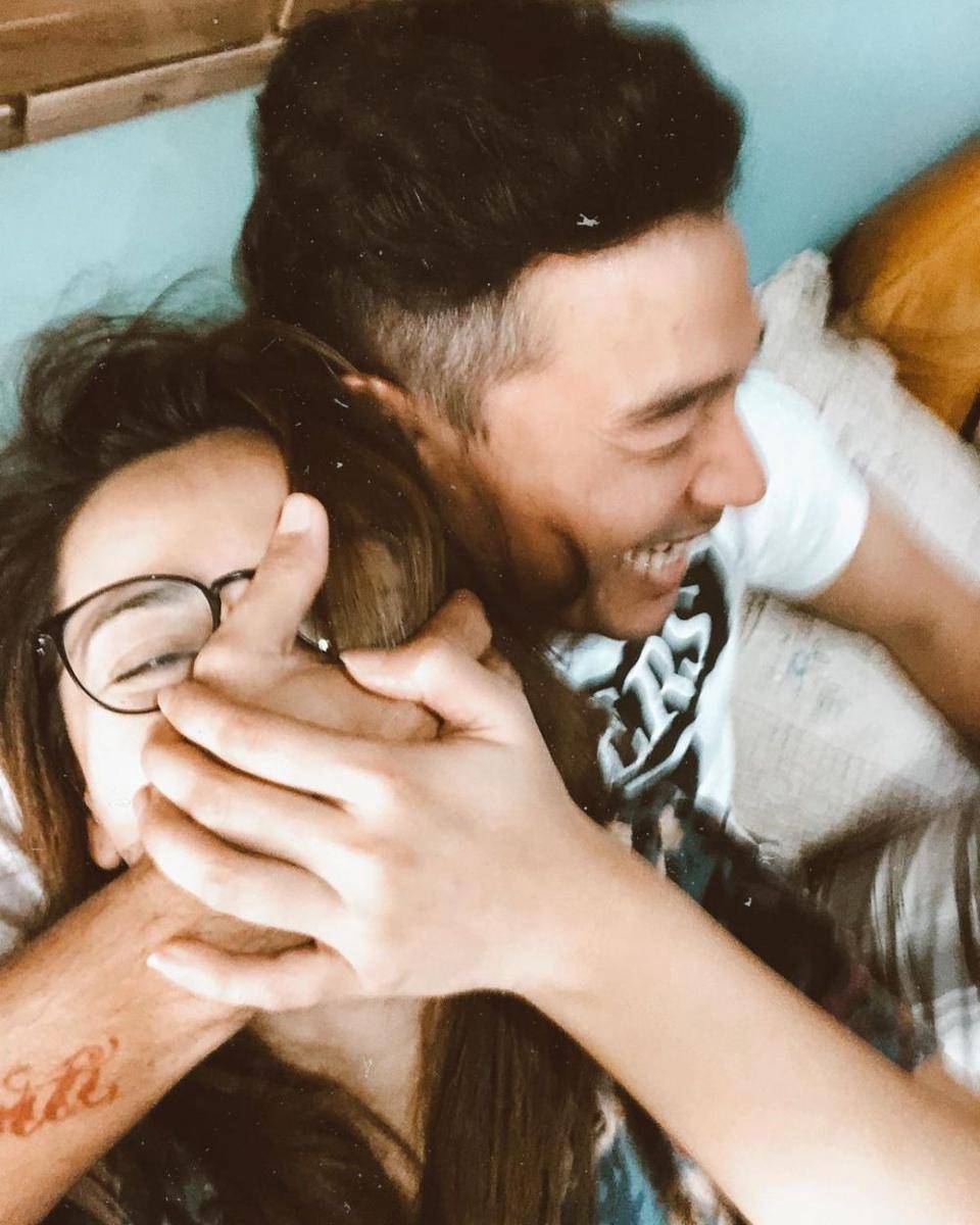Hesti dan Suami (instagram.com/hestipurwadinata)