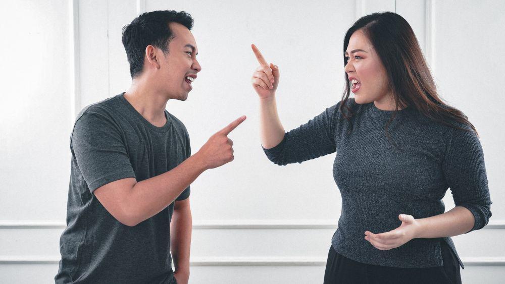 Fase KDRT yang Mungkin Dialami Seseorang hingga Memaafkan Pelakunya
