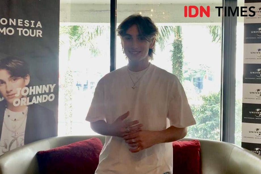 Johnny Orlando di Hotel Mandarin, Jakarta pada Jumat (12/8/2022) (IDN Times/Rafifa Shabira)