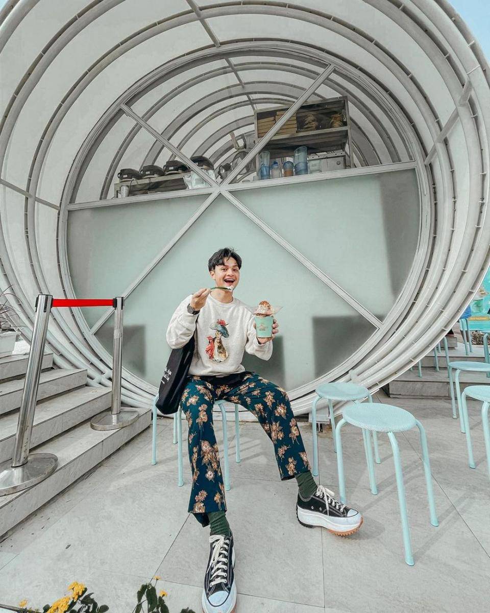 Model Celana Pria yang Bikin Style Kasual Jadi Extraordinary (Instagram.com/tysnasaputra)