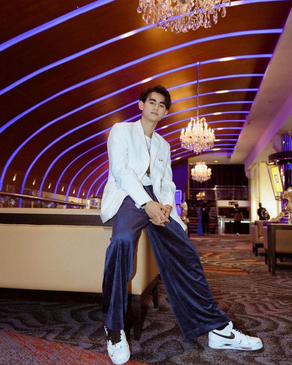 Model Celana Pria yang Bikin Style Kasual Jadi Extraordinary (Instagram.com/drake_laedeke)
