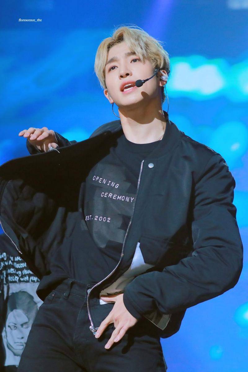 referensi outfit Sangyeon The Boyz (twitter.com/hourlysyeon)