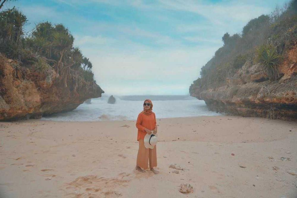 Pantai Srakung (instagram.com/fandiryan)