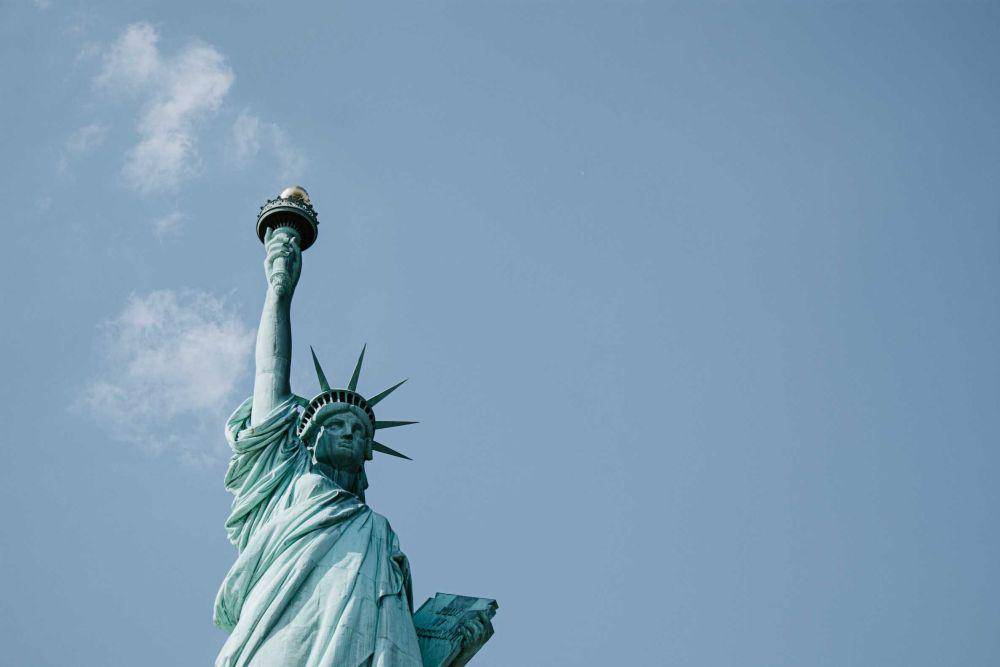 Patung Liberty (unsplash.com/@albrb)