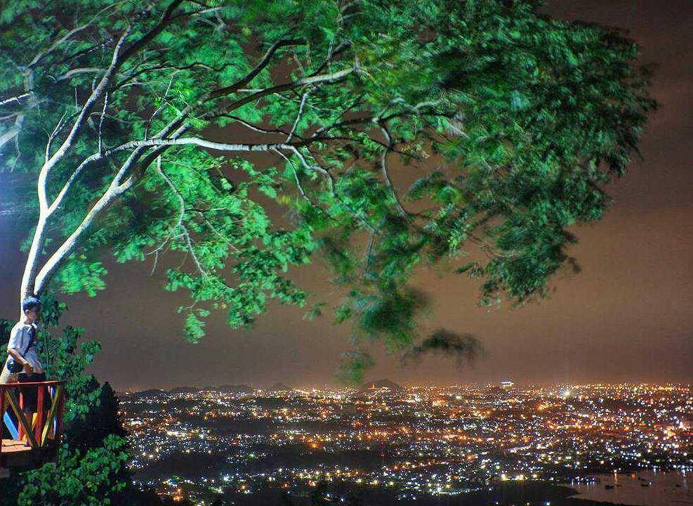 Muncak Teropong Laut (instagram.com/echo_holil)