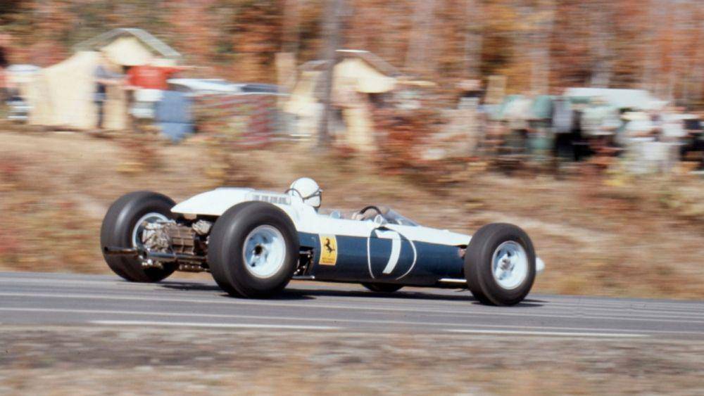 John Surtees pada musim 1964. (formula1.com)
