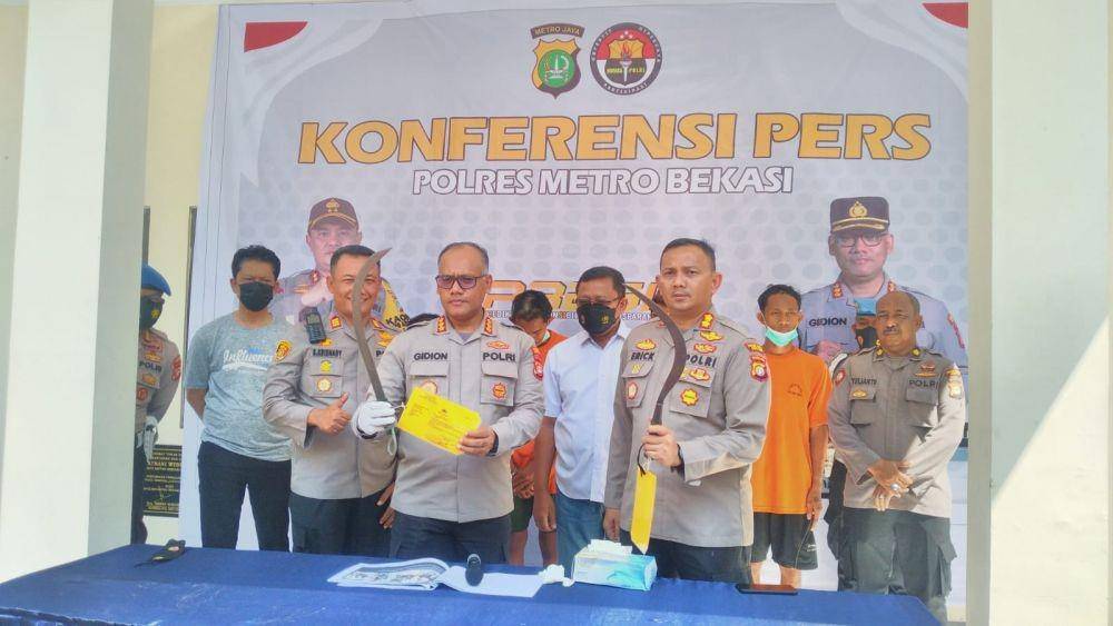 Polres Metro Bekasi menangkap komplotan begal. (Istimewa)