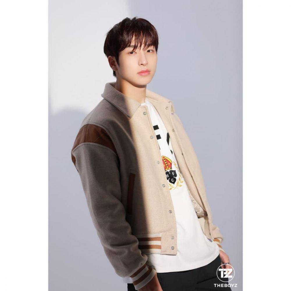 referensi outfit Sangyeon The Boyz (instagram.com/sangyeon_mango)