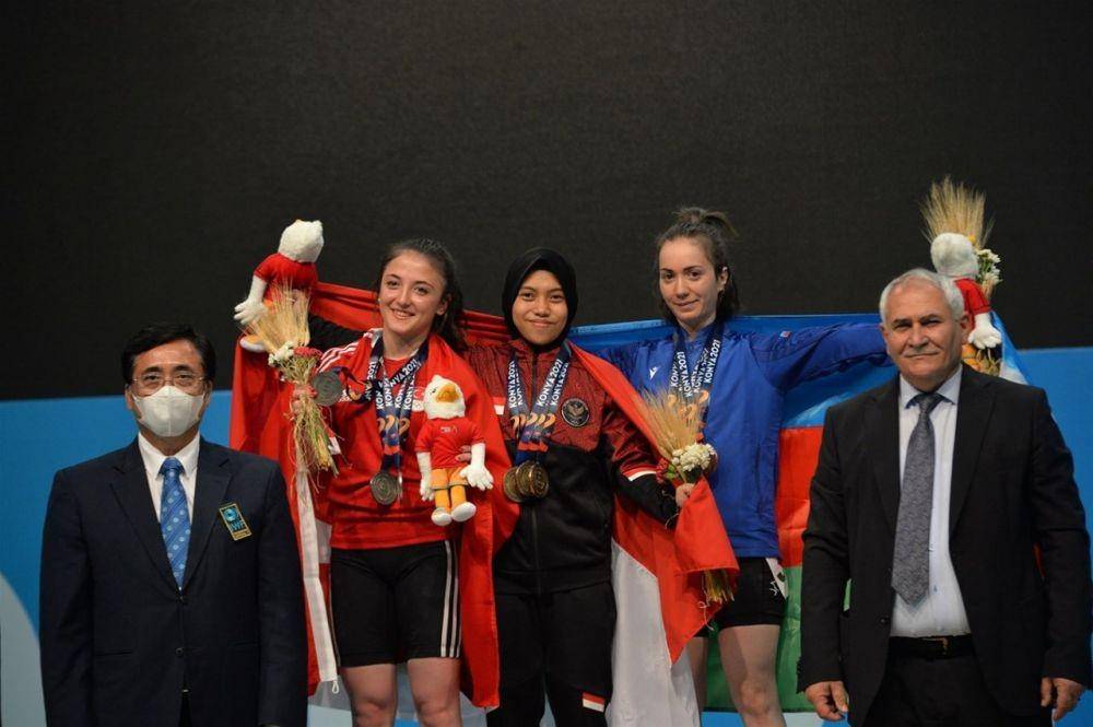 Siti Nafisatul Hariroh rebut medali emas dari Islamic Solidarity Games 2021. (dok. Konya 2021)
