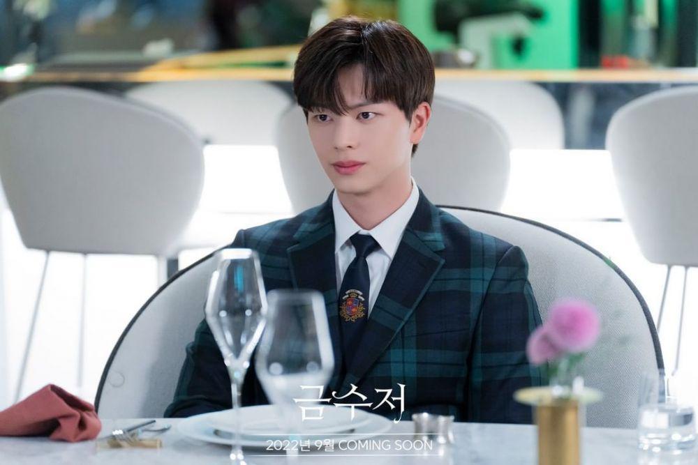 Sungjae dalam cuplikan drama Golden Spoon (instagram.com/mbcdrama_now)
