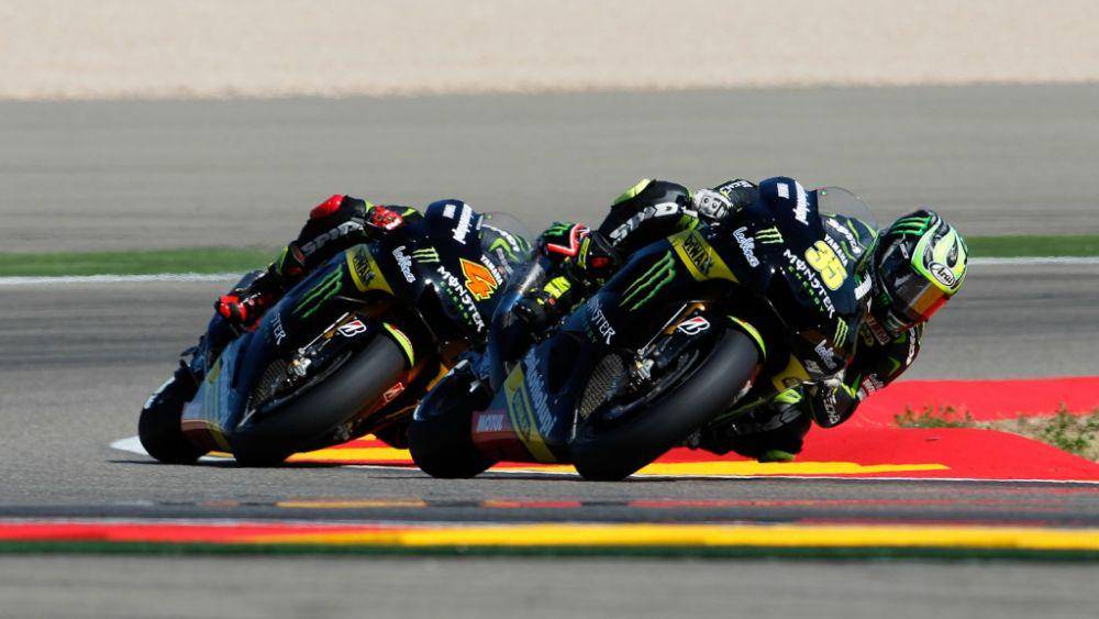 Andrea Dovizioso dan Cal Crutchlow (motogp.com)