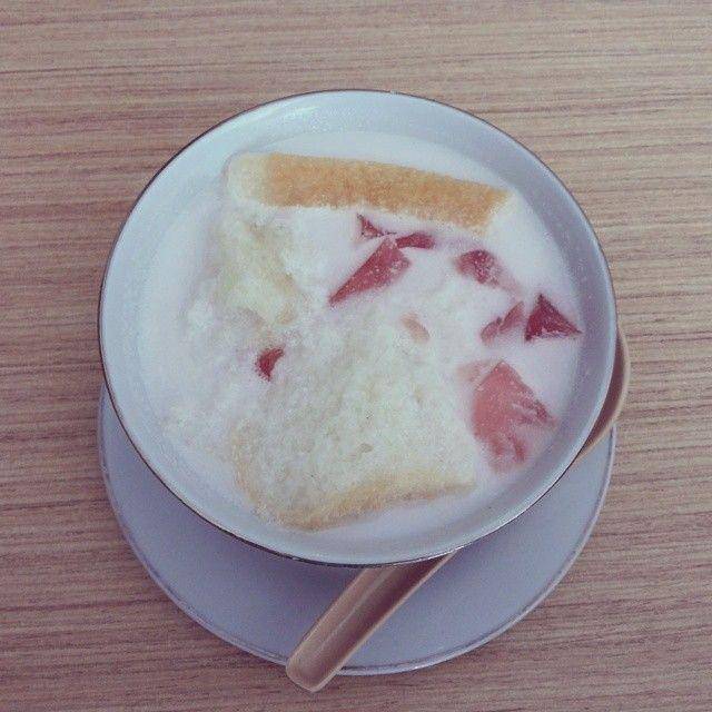 wedang asle (instagram.com/Aurelliadevi)