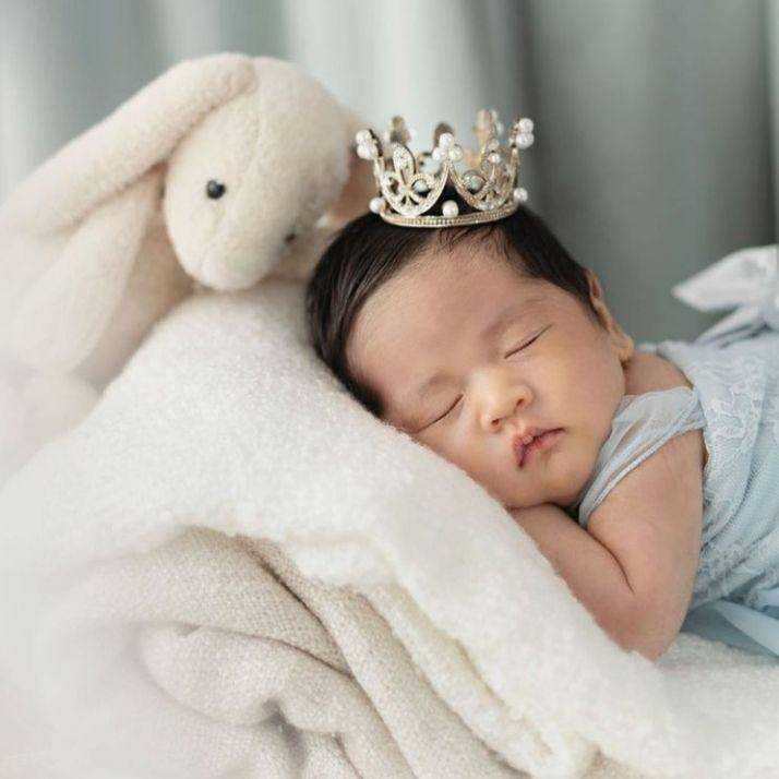 newborn photoshoot baby Alisha (instagram.com/ruby_26)