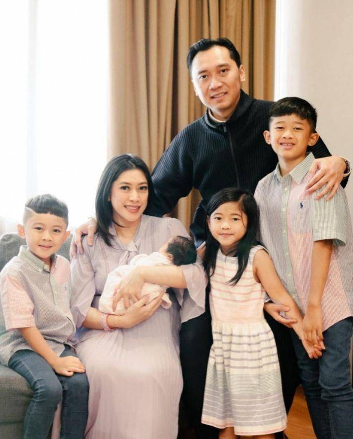 potret keluarga Aliya dan Ibas (instagram.com/ruby_26)