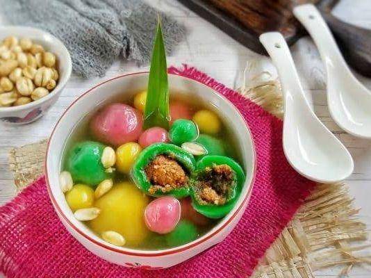 wedang ronde (instagram.com/Duniasaloka.id)