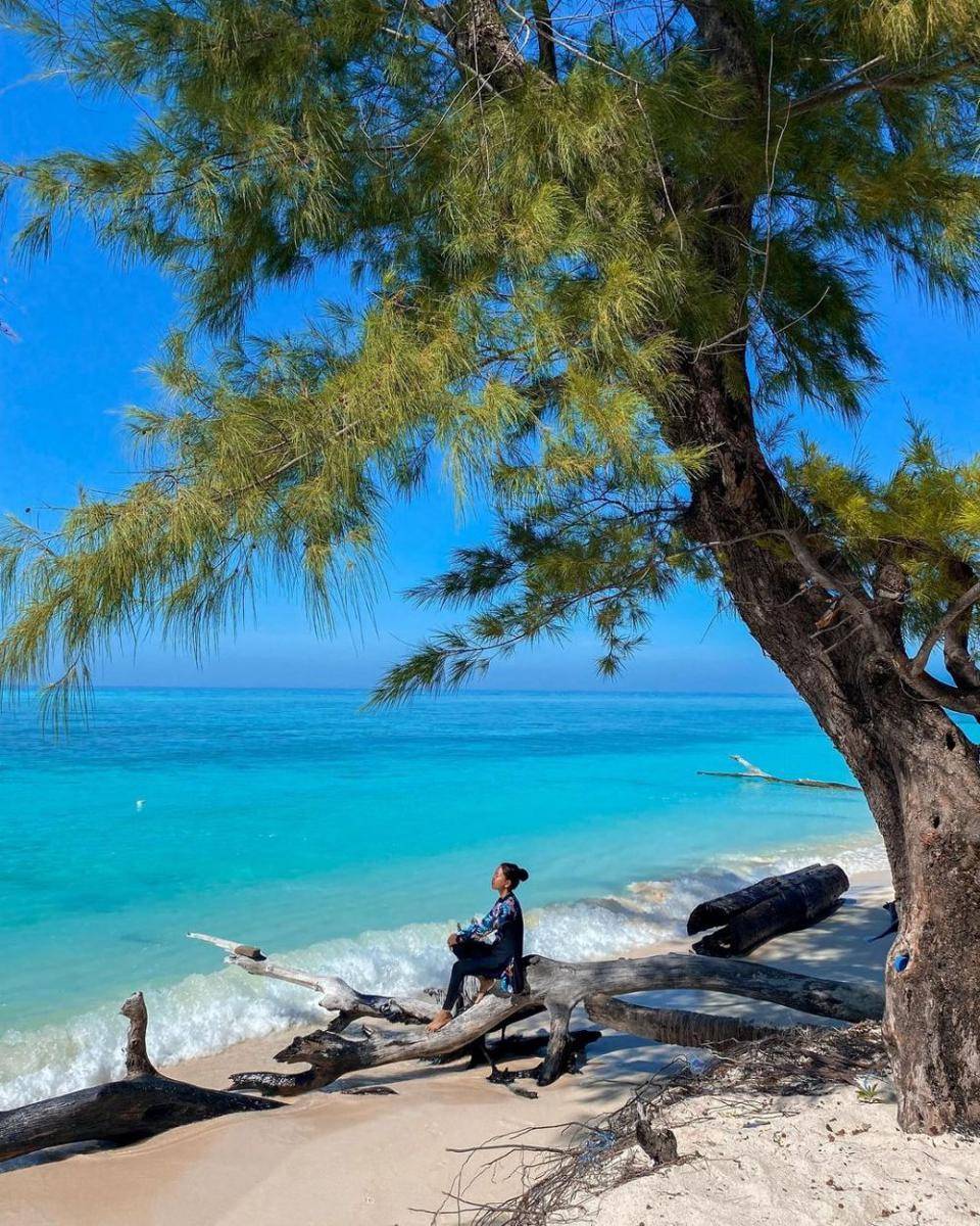 potret Pulau Lanjukang (instagram.com/fika_mj)
