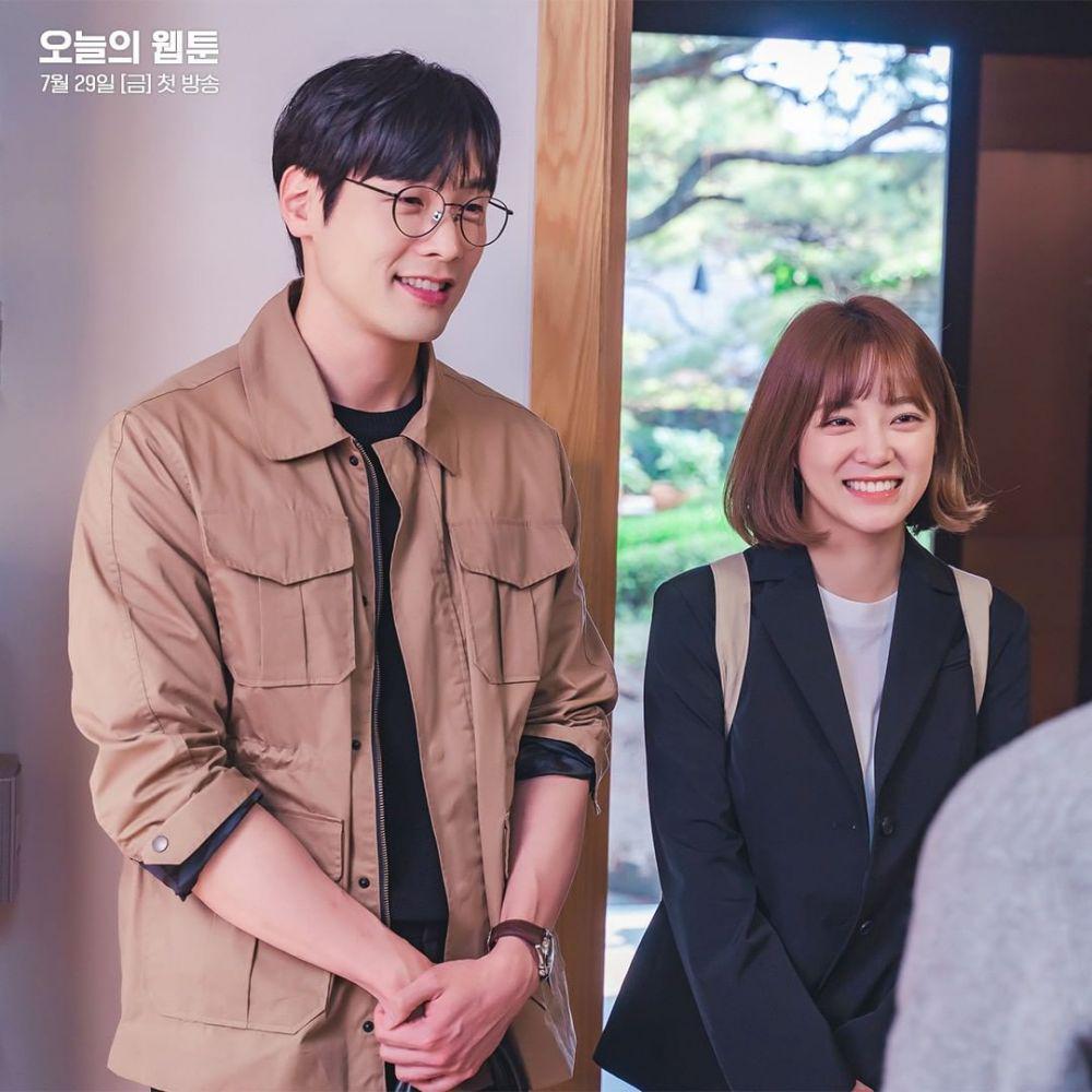 Choi Daniel (Seok Ji Hyung) dan Kim Se Jeong (On Ma Eum) di Kdrama Today's Webtoon (instagram.com/sbsdrama.official)