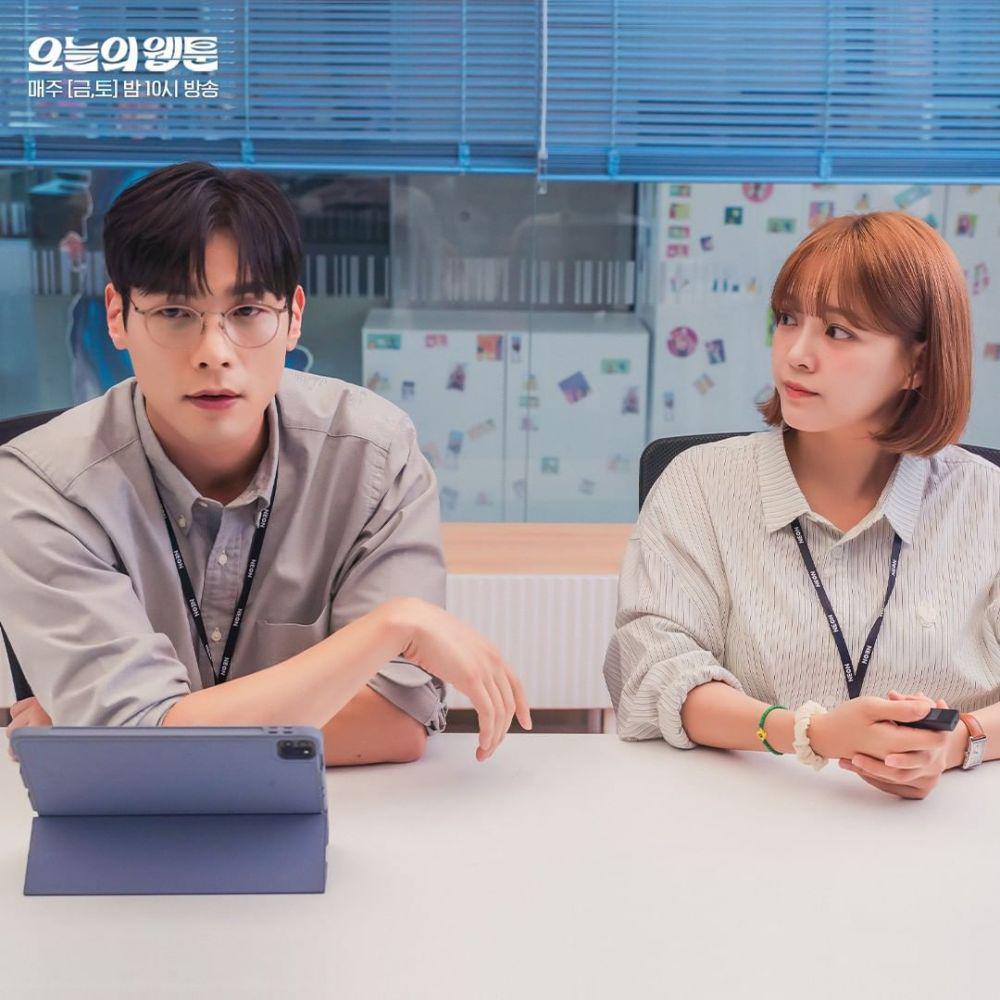 Choi Daniel (Seok Ji Hyung) dan Kim Se Jeong (On Ma Eum) di Kdrama Today's Webtoon (instagram.com/sbsdrama.official)