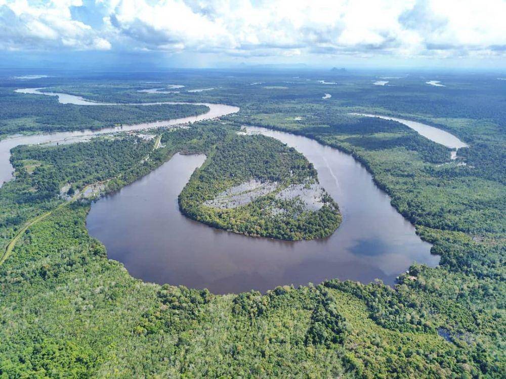 Danau Empangau (instagram.com/danaulindung)
