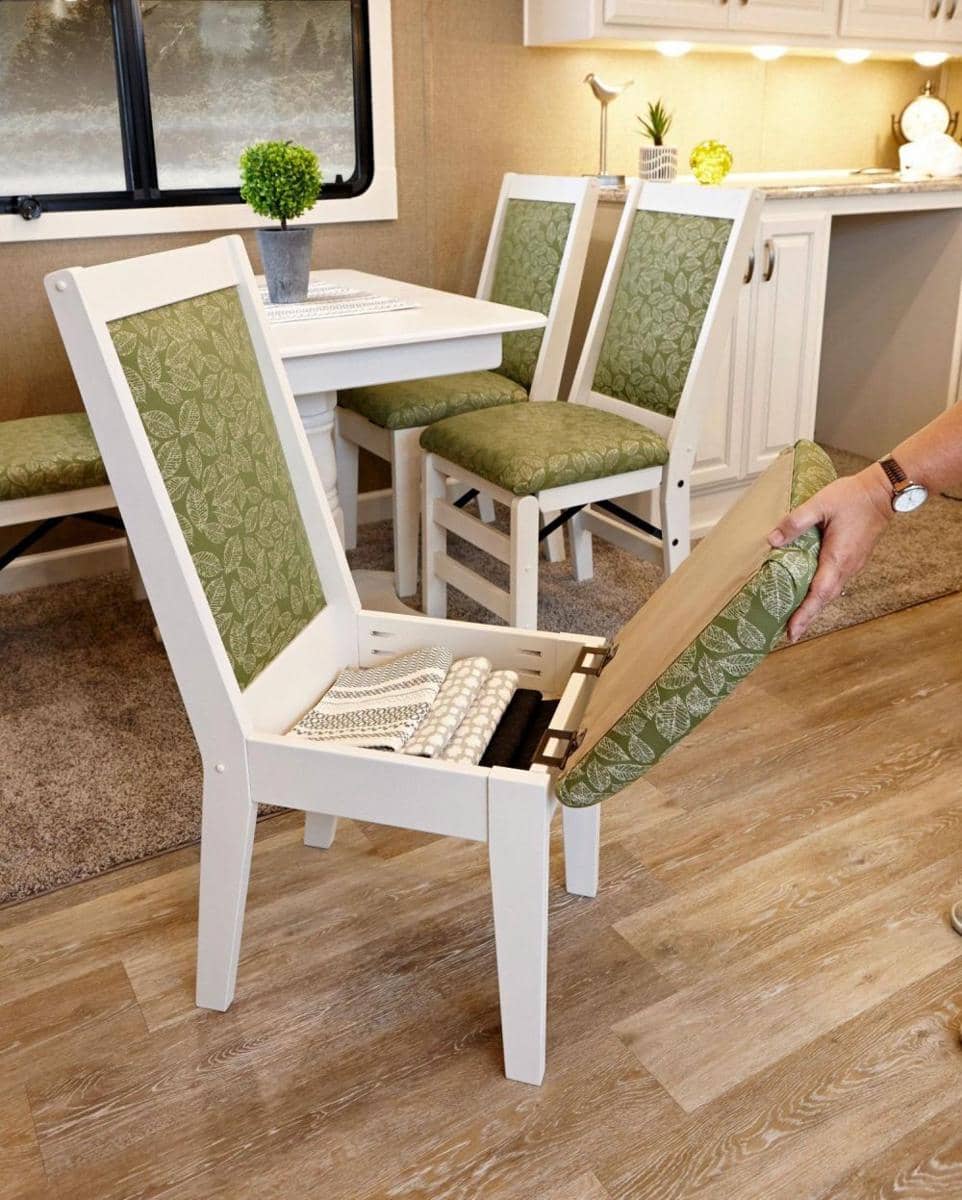 Penyimpanan tambahan di tempat tersembunyi  (odditymall.com)