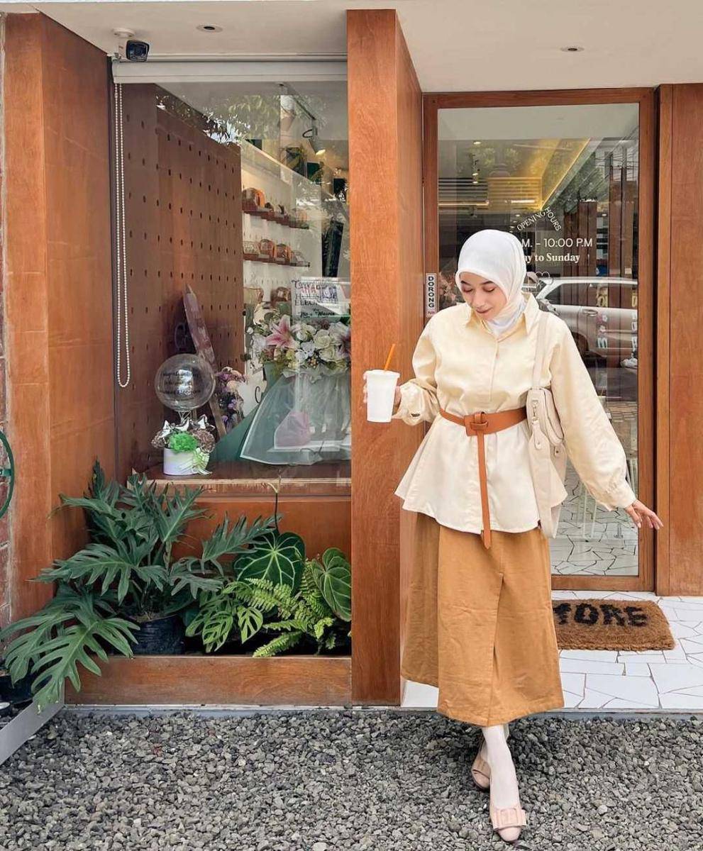 Potret OOTD (Instagram.com/rafikarahmaaa)