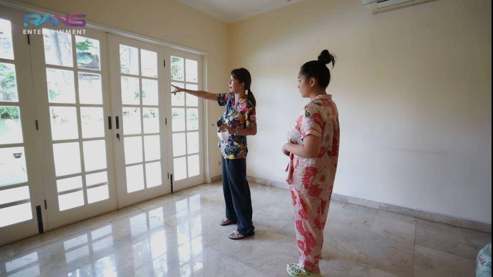 Momen Nagita survey rumah untuk ultah Rafathar (Youtube.com/Rans Entertainment)