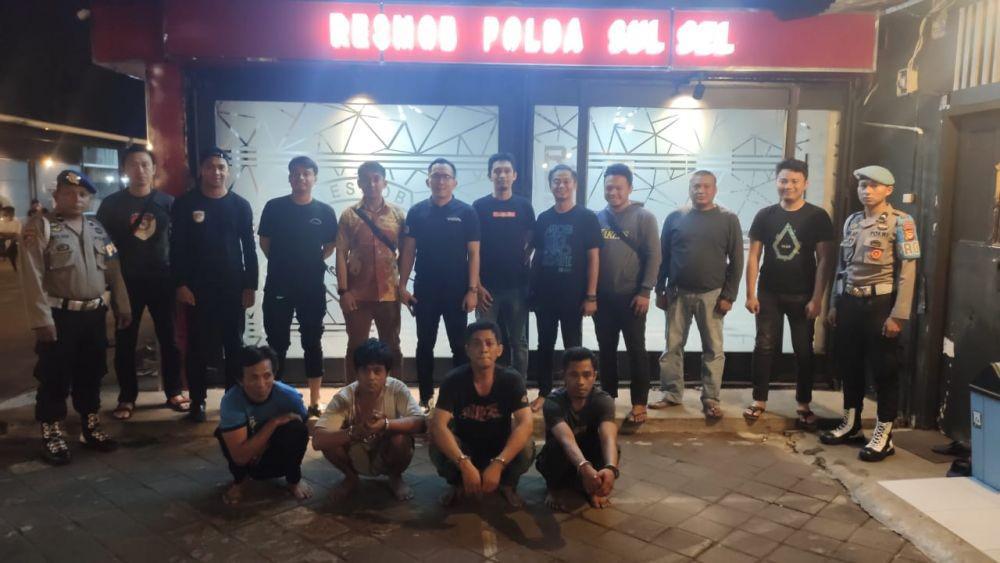 Sindikat pelaku pembobolan kios saat diamankan tim Resmob Polda Sulsel. (Dok.Resmob Polda Sulsel)