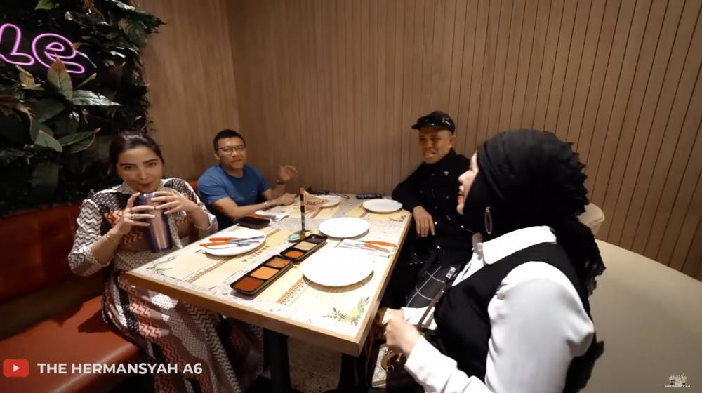 momen Gen Halilintar dan The Hermansyah makan bareng (YouTube.com/The Hermansyah A6)