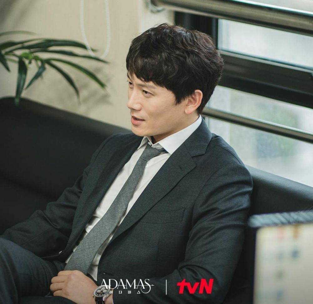 Ji Sung di drama Adamas (instagram.com/tvn_drama)