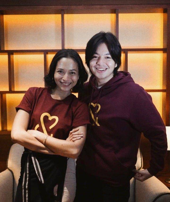 potret persahabatan Putri Marino (instagram.com/putrimarino)