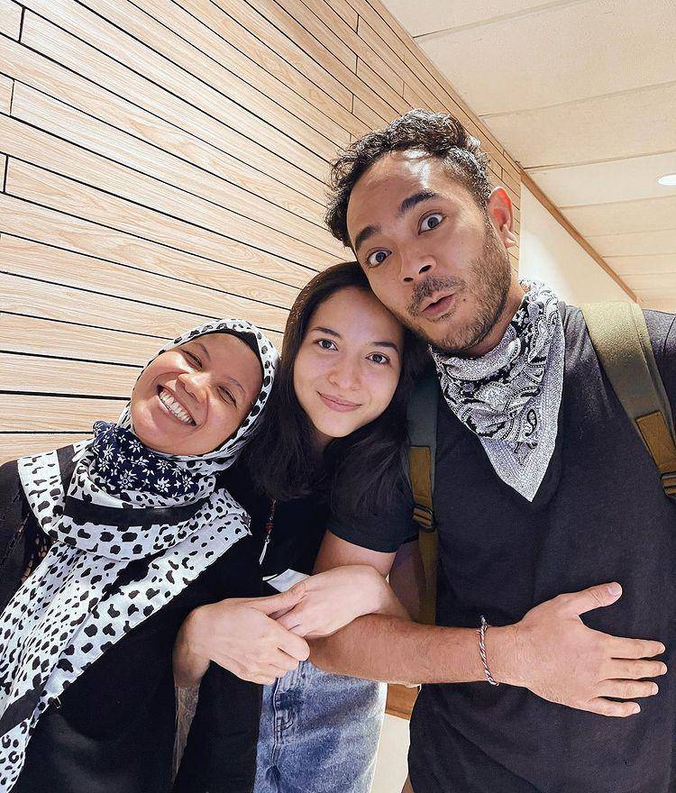 potret persahabatan Putri Marino (instagram.com/putrimarino)