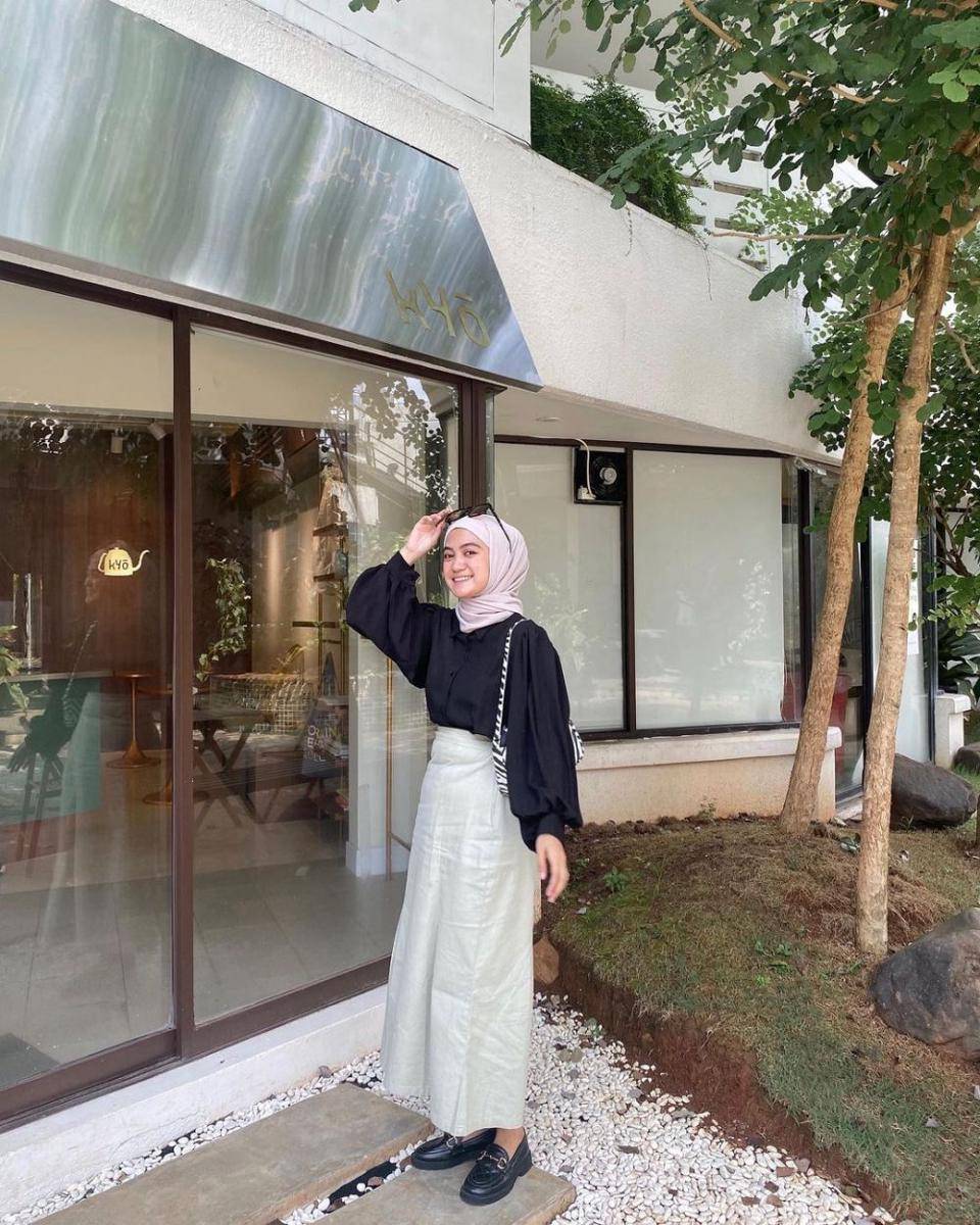 OOTD Cewek Mamba untuk ke Kampus ala Inthira Klhaudya Kusnara (instagram.com/inthiraclhaudya)