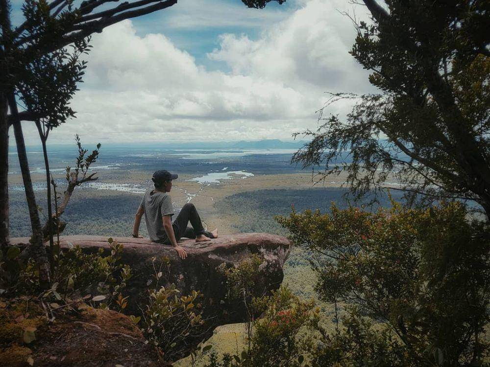 Bukit Semujan (instagram.com/surya.rahman)