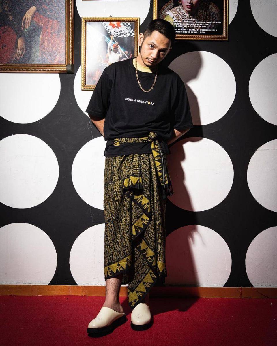 Inspirasi OOTD untuk Merayakan Kemerdekaan yang Menyelipkan Nuansa Etnik (Instagram.com/bas.boi)