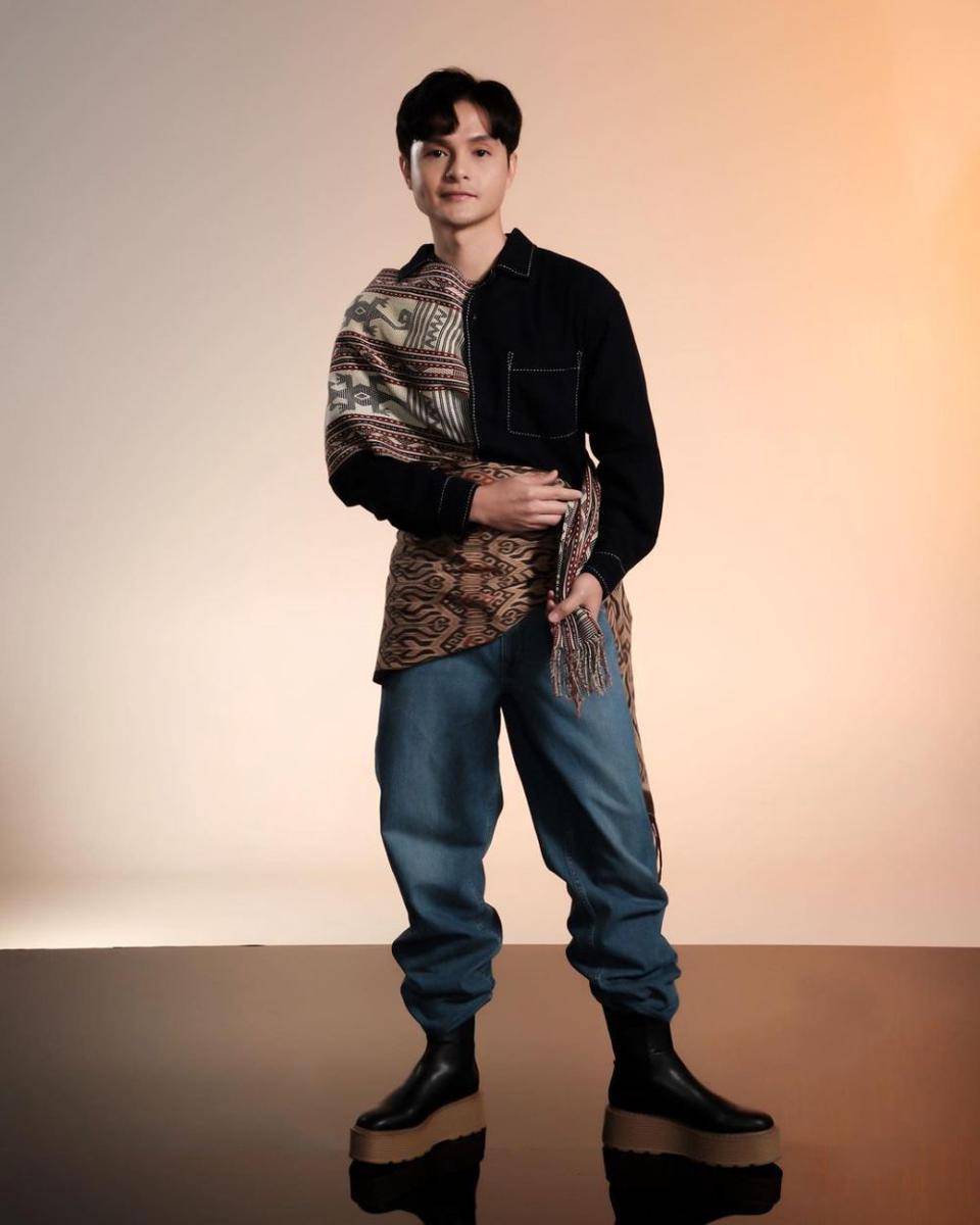 Inspirasi OOTD untuk Merayakan Kemerdekaan yang Menyelipkan Nuansa Etnik (Instagram.com/tysnasaputra)