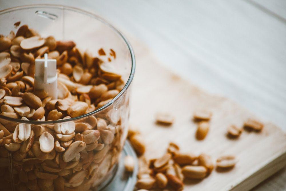 Kacang dalam food processor