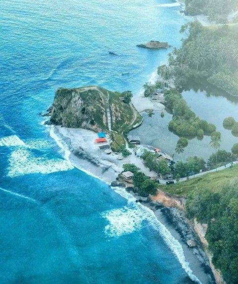 Pantai Mahembang (instagram.com/jeikumontoy)
