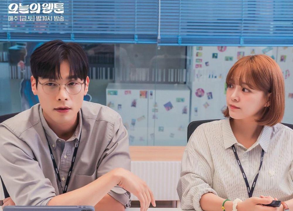 10 Chemistry Kim Se Jeong dan Choi Daniel di Today's Webtoon, Apik!