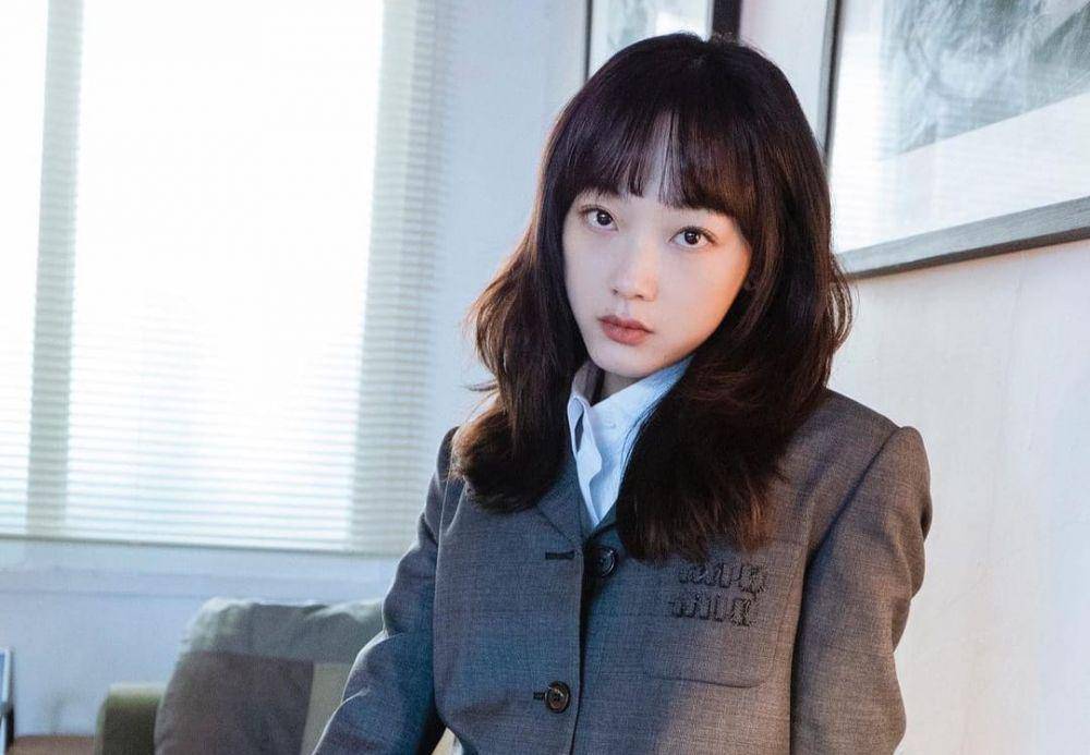 Lee Yoo Mi (instagram.com/leeyoum262)