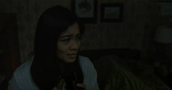 Sandra menyadari sesuatu yang aneh saat ditelepon putrinya ( Dok. Screenplay Films / Jailangkung 3 )