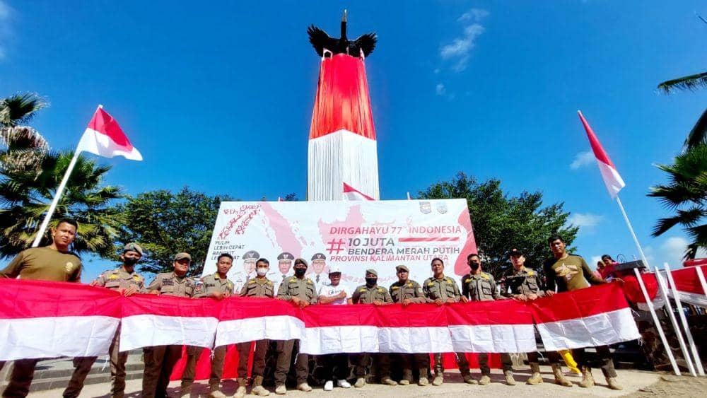 emprov Kalimantan Utara membagikan 4 ribu bendera merah putih bagi masyarakat HUT RI ke 77. Foto istimewa