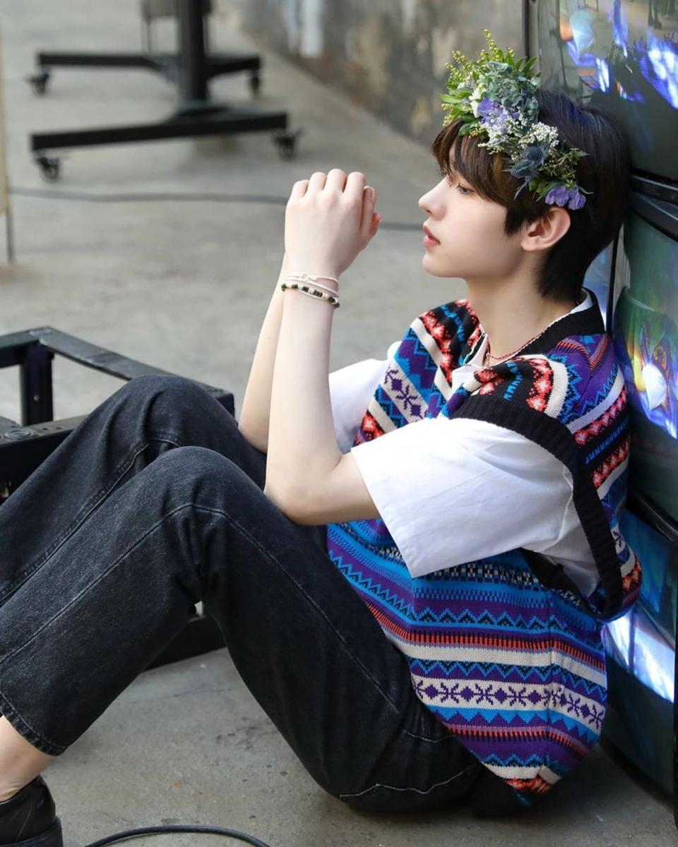 vest member ENHYPEN (instagram.com/sunghoon.enhypen)