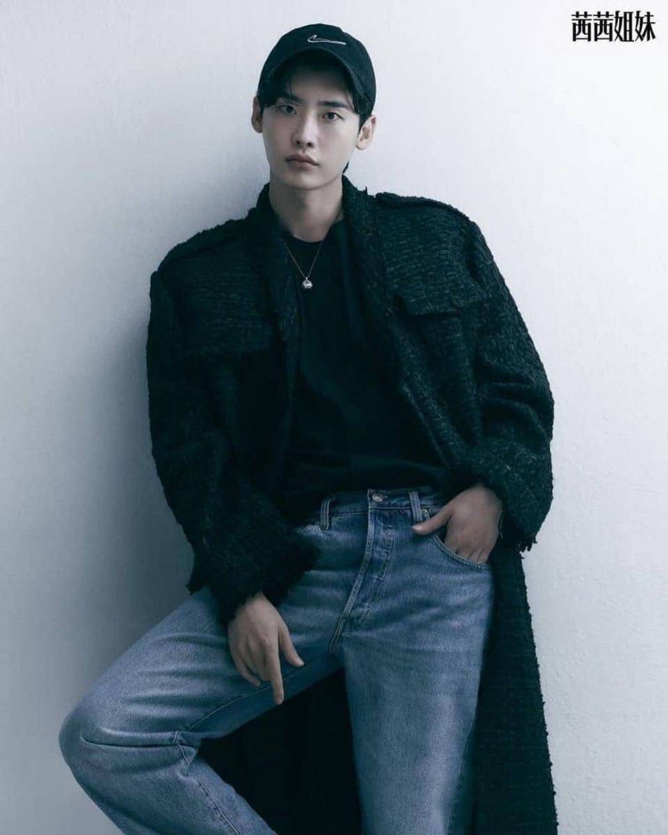 Inspirasi OOTD ala Lee Jong Suk (instagram/jongsuk0206)