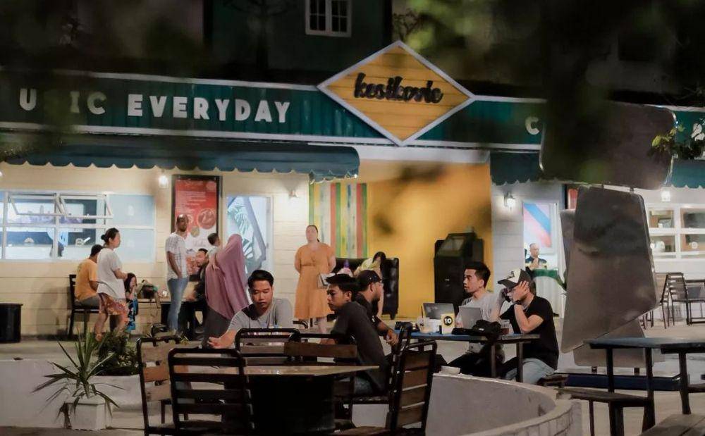 Ilustrasi suasana hangout di cafe Kesiko (Instagram.com/kesikojambi)