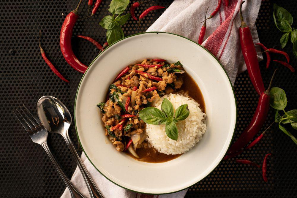 ilustrasi local cuisine (freepik.com/@wirestock)