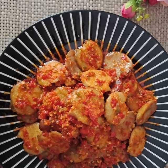 jengkol balado (instagram.com/dwi_design)