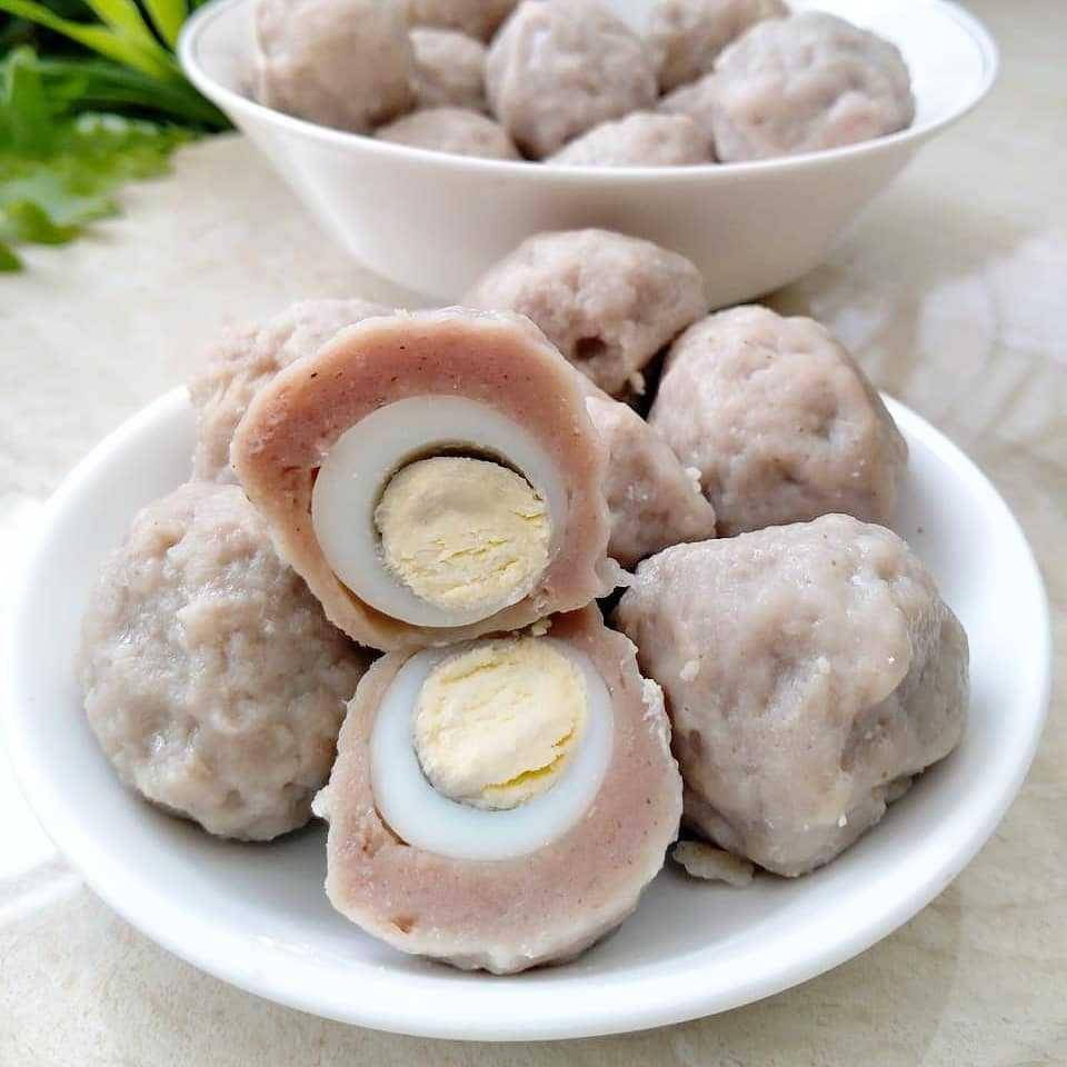 Bakso telur puyuh (instagram.com/cakkelikbakso)